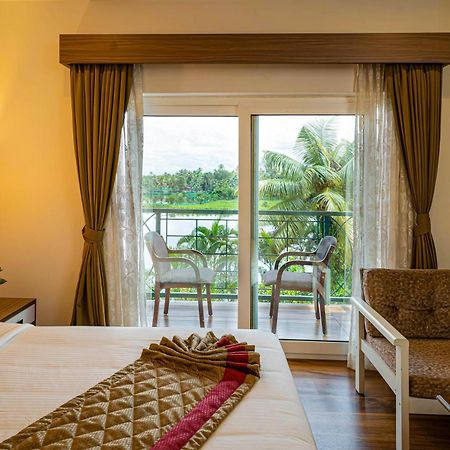 Kumarakom Park Resort Exterior photo